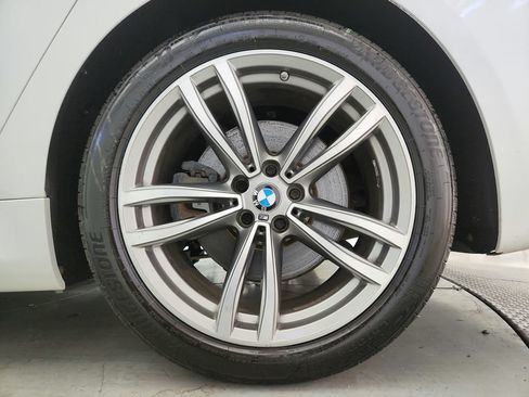 Used 2019 BMW 750i xDrive w/ Executive Package AWD/4WD image 38