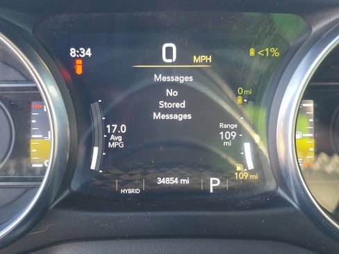 Used 2023 Jeep Wrangler Unlimited Sahara w/ Cold Weather Group AWD/4WD image 2