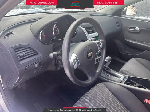 Used 2009 Chevrolet Malibu LT w/ Premium Mat Package image 10