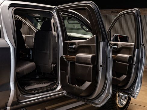 Used 2022 Chevrolet Silverado 1500 LT Trail Boss w/ Bed Protection Package image 30