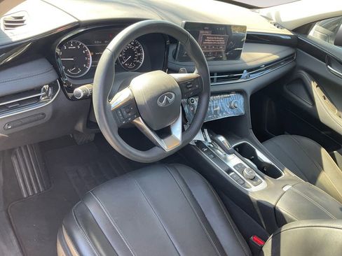 Used 2025 INFINITI QX60 Pure image 17
