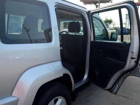 Used 2012 Jeep Liberty Sport image 24