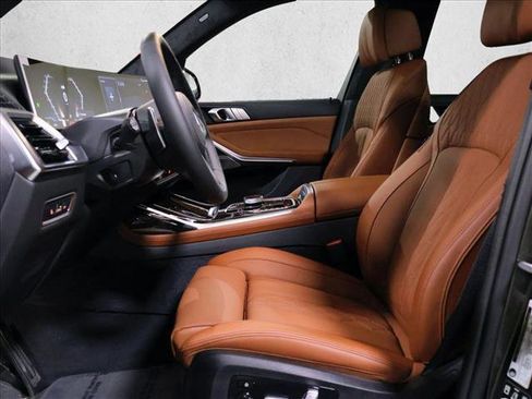 New 2026 BMW X7 xDrive40i w/ Executive Package image 4