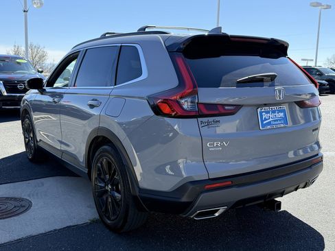 Used 2024 Honda CR-V Sport Touring image 7