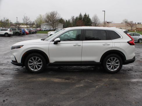 Used 2025 Honda CR-V EX image 5