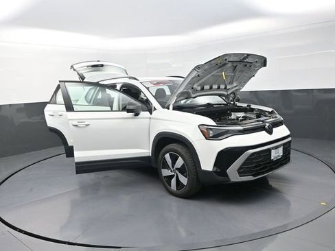 Used 2025 Volkswagen Taos S AWD/4WD image 29