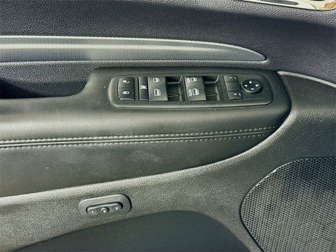 Used 2019 Dodge Durango GT image 11