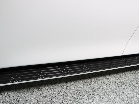 Used 2024 INFINITI QX80 Luxe w/ Cargo Package image 12