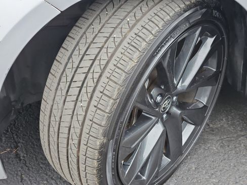 Used 2021 Toyota Corolla LE image 19