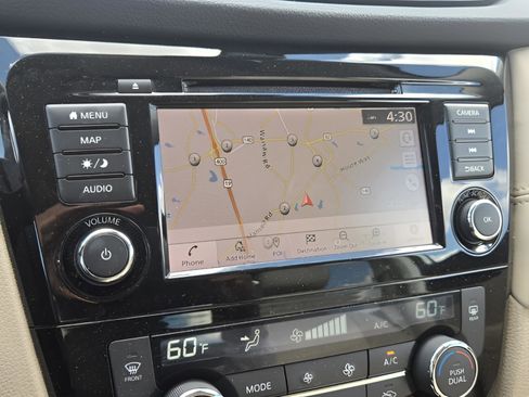 Used 2019 Nissan Rogue SL image 19