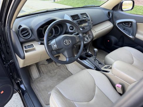 Used 2009 Toyota RAV4 Limited AWD/4WD image 16
