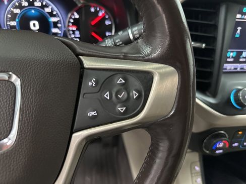 Used 2019 GMC Acadia Denali w/ Technology Package image 17