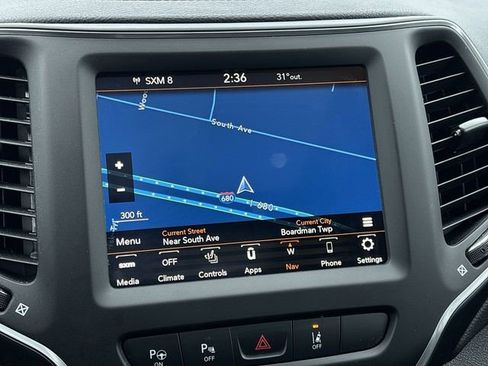 Used 2023 Jeep Cherokee Altitude Lux w/ Lux Elite Package image 16