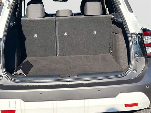 Used 2025 Nissan Kicks S image 23