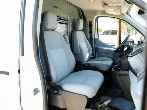 Used 2019 Ford Transit 250 130 Low Roof RWD image 32
