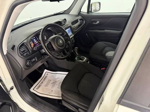 Used 2018 Jeep Renegade Altitude image 13