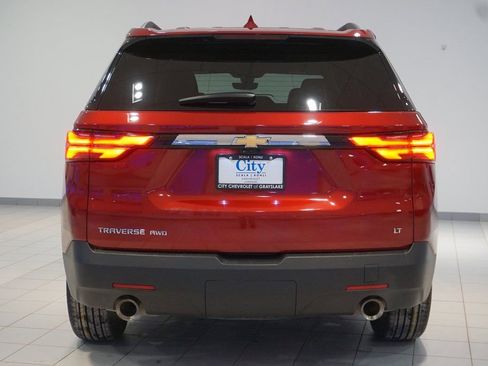 Certified 2023 Chevrolet Traverse LT w/ Rear Camera Mirror Package image 6