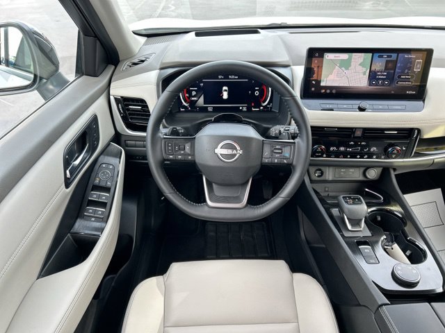 Used 2025 Nissan Rogue SL w/ Tech Package AWD/4WD image 25