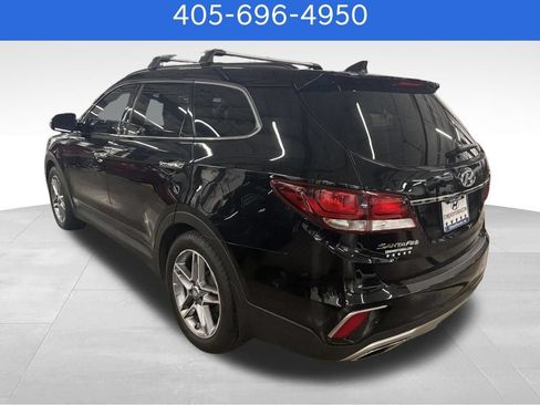 Used 2017 Hyundai Santa Fe FWD image 4