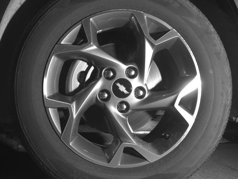 Used 2025 Chevrolet Trax LT FWD image 12