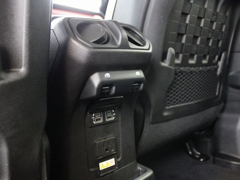 Used 2019 Jeep Wrangler Unlimited Rubicon image 17