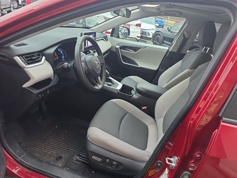 Used 2023 Toyota RAV4 XLE image 14