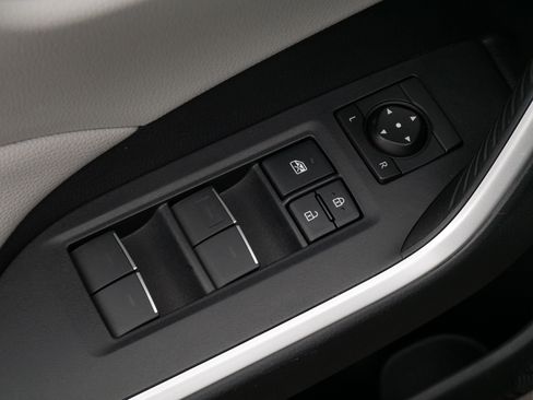 Certified 2025 Toyota RAV4 XLE AWD/4WD image 19