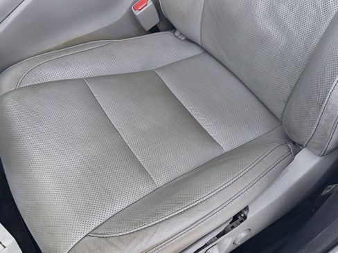 Used 2018 Toyota Highlander Limited FWD image 21