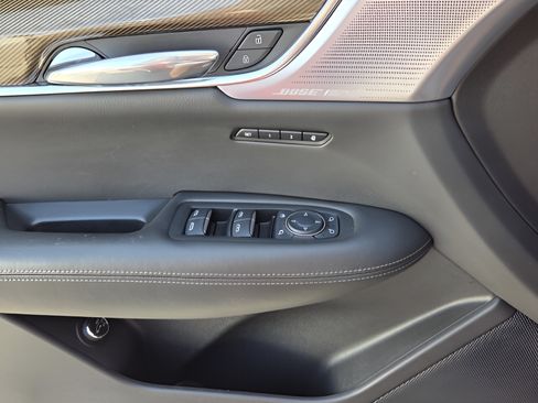 Used 2023 Cadillac XT6 Sport w/ Platinum Package AWD/4WD image 28