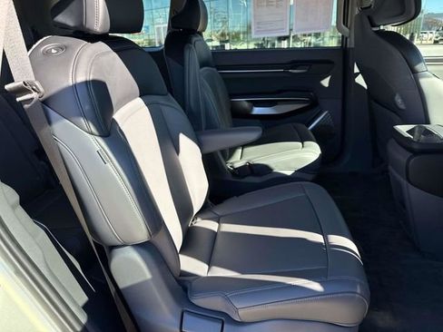 Used 2024 Kia EV9 Light Long Range image 15