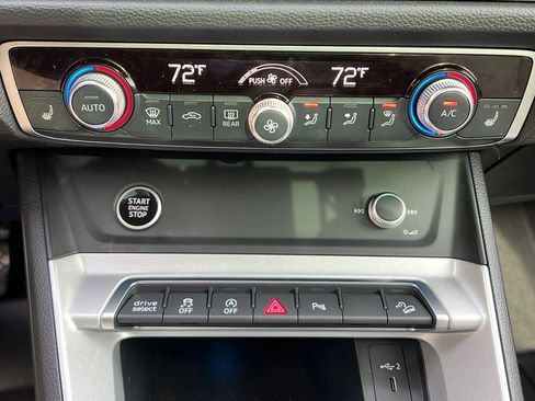 Used 2022 Audi Q3 2.0T Premium Plus w/ Premium Plus Package image 17