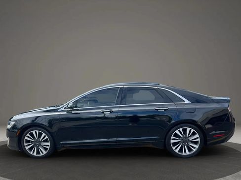 Used 2017 Lincoln MKZ Reserve w/ Technology Package FWD image 8