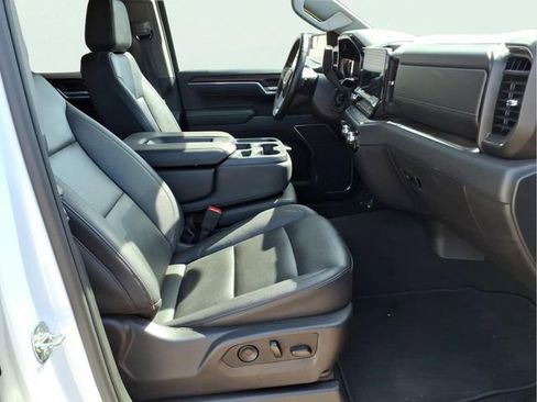 Used 2025 GMC Sierra 1500 SLT AWD/4WD image 22