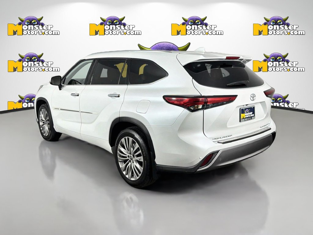 Used 2022 Toyota Highlander Platinum AWD/4WD image 7
