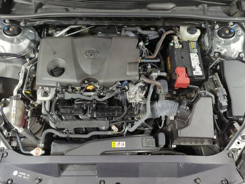 Used 2024 Toyota Camry SE image 17