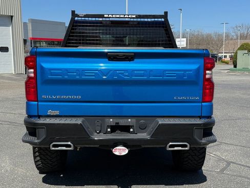 Used 2023 Chevrolet Silverado 1500 Custom Trail Boss AWD/4WD image 4