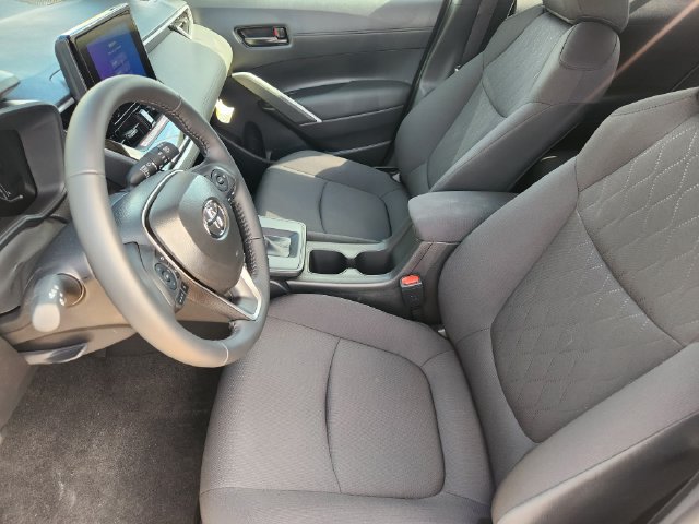 New 2026 Toyota Corolla Cross LE FWD image 11