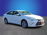 Used 2016 Toyota Camry SE image 3