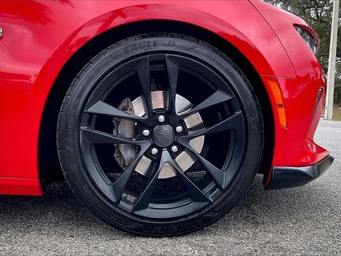 Used 2018 Chevrolet Camaro LT image 33