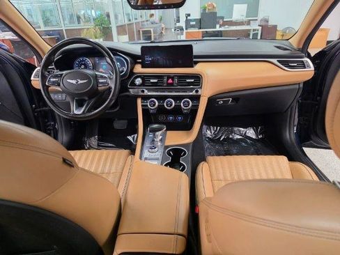 Used 2022 Genesis G70 3.3T AWD/4WD image 8