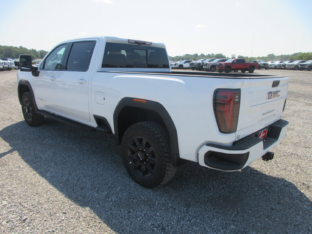 New 2026 GMC Sierra 2500 AT4 w/ AT4 Premium Plus Package AWD/4WD image 7