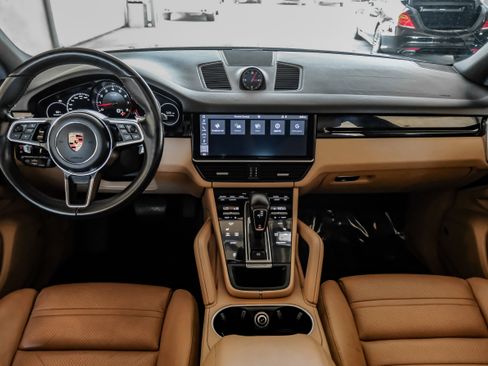 Used 2019 Porsche Cayenne AWD/4WD image 15