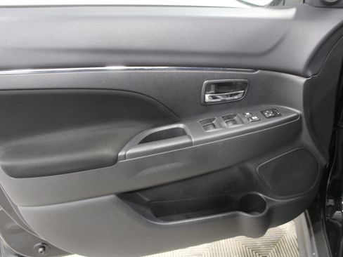 Used 2024 Mitsubishi Outlander Sport AWD image 6