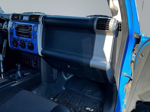 Used 2007 Toyota FJ Cruiser 4WD image 18