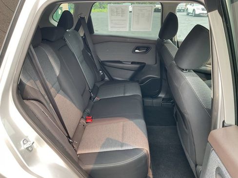 Used 2021 Nissan Rogue SV AWD/4WD image 19