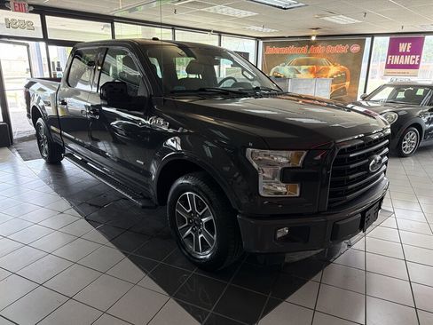 Used 2016 Ford F150 XLT w/ Equipment Group 301A Mid RWD image 4