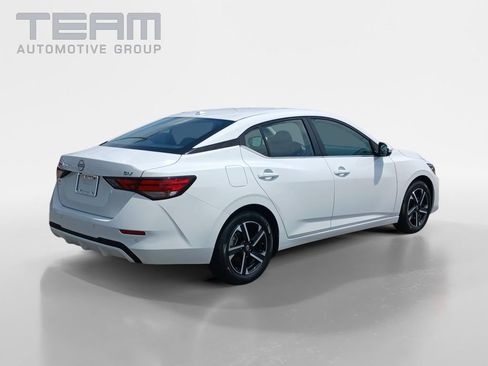 Used 2024 Nissan Sentra SV FWD image 7