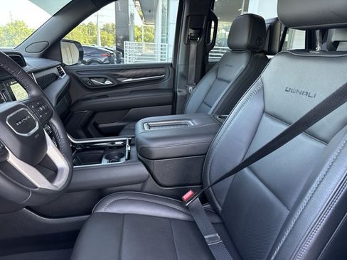 Used 2024 GMC Yukon Denali AWD/4WD image 5