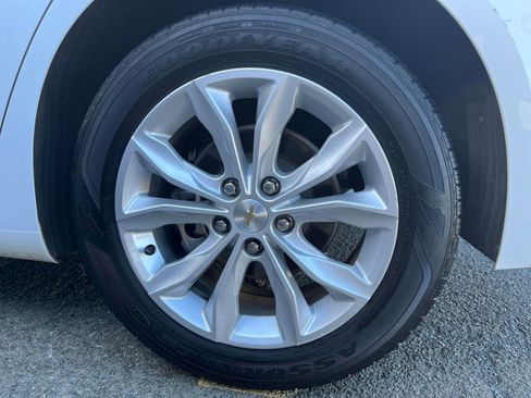 Used 2023 Chevrolet Malibu LT w/ Driver Confidence Package image 30