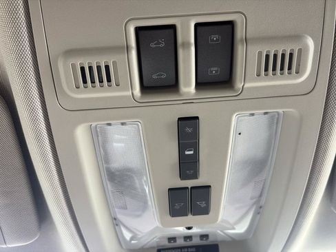 Used 2011 Cadillac SRX Performance FWD image 15